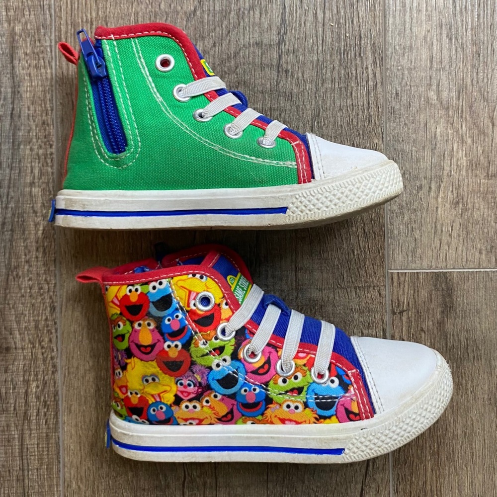 Sesame Street Kids High Top Sneakers Elmo Cookie Monster Character Shoes SIZE 8 - Picture 2 of 8